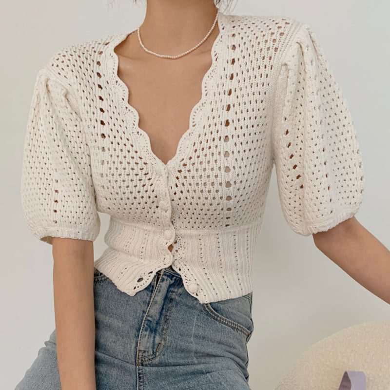 Kortermet cardigan i hullstrikk