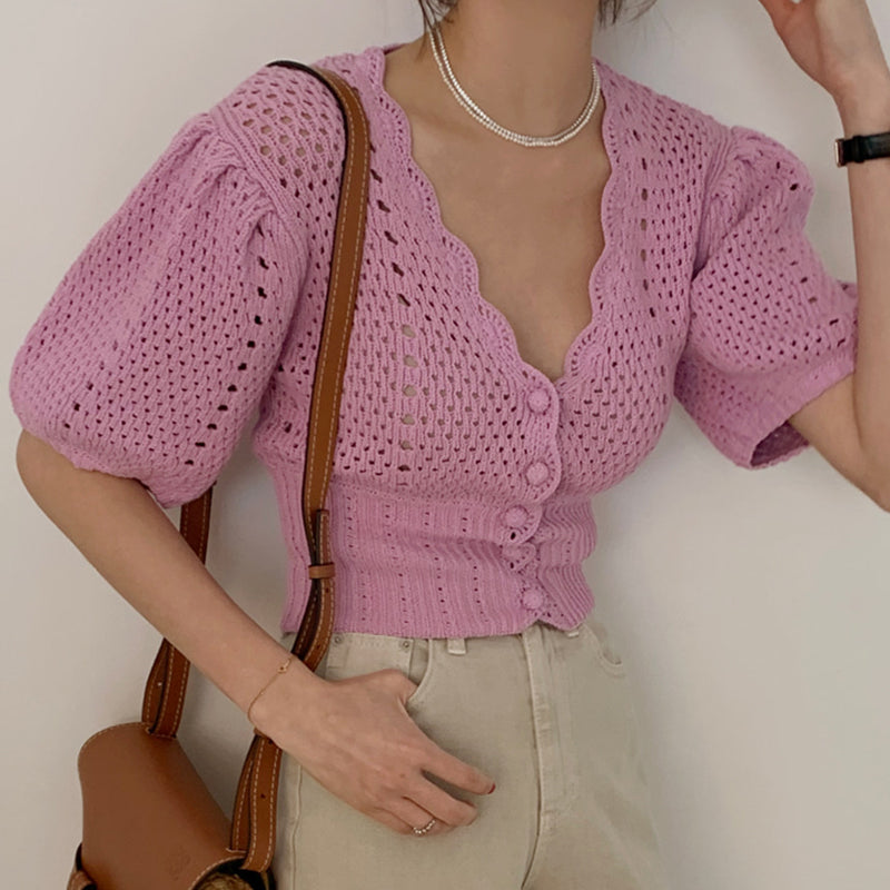 Kortermet cardigan i hullstrikk