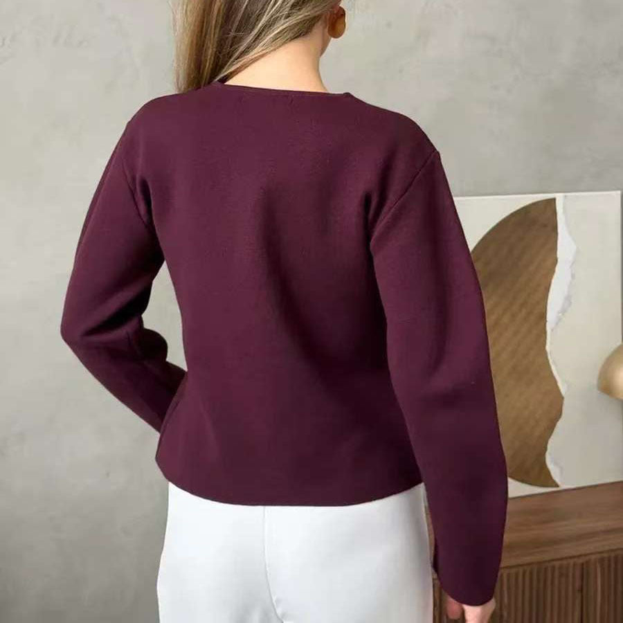 Strikkecardigan med metallknapper