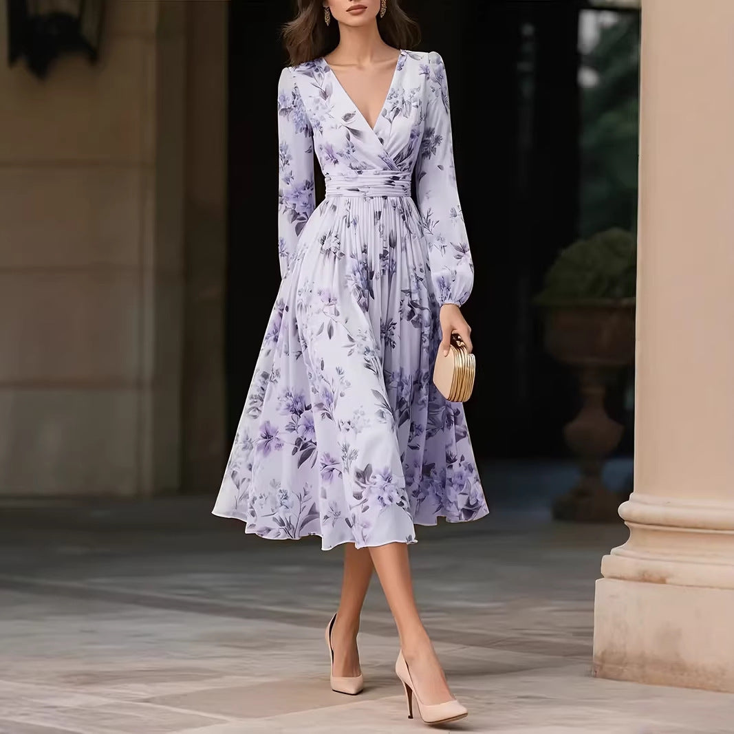 Elegant Blomstret kjole med V-hals